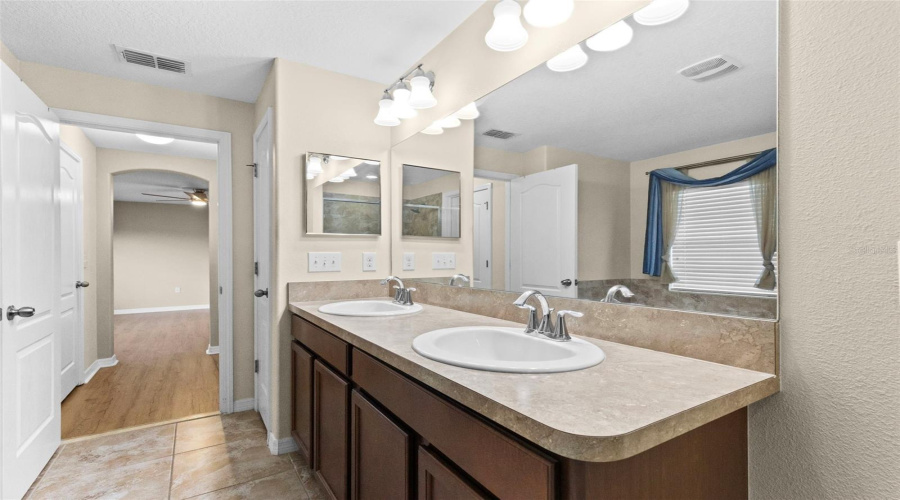 Primary En-Suite