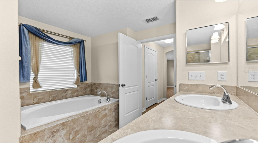 Primary En-Suite