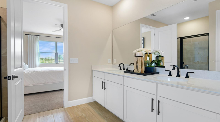 Tavares, Florida 32778, 3 Bedroom Bedrooms, ,2 Bathroombathrooms,Residential,For Sale,Blue Star,0,Mfrs5149766