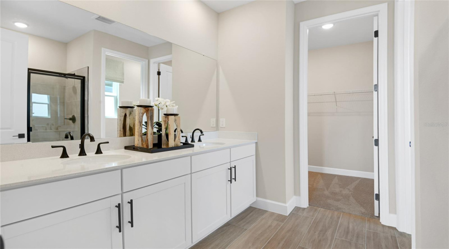 Tavares, Florida 32778, 3 Bedroom Bedrooms, ,2 Bathroombathrooms,Residential,For Sale,Blue Star,0,Mfrs5149766