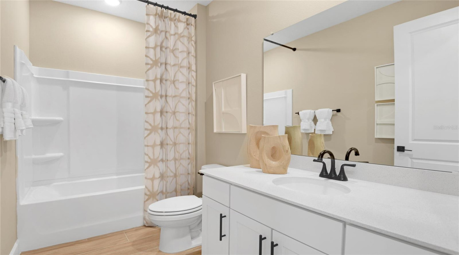 Tavares, Florida 32778, 3 Bedroom Bedrooms, ,2 Bathroombathrooms,Residential,For Sale,Blue Star,0,Mfrs5149766