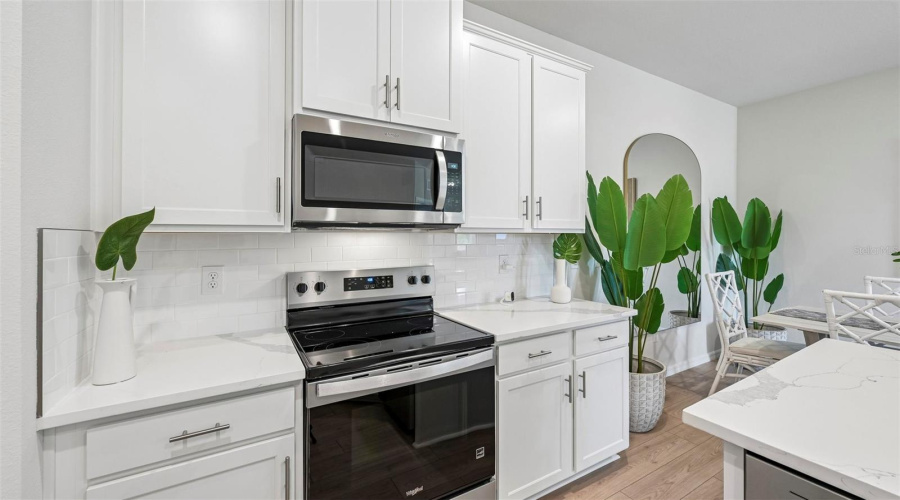 Bradenton, Florida 34212, 3 Bedroom Bedrooms, ,2 Bathroombathrooms,Residential,For Sale,8Th,0,Mfra4689161