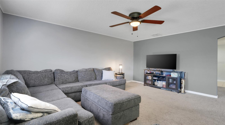 Lakeland, Florida 33805, 4 Bedroom Bedrooms, ,2 Bathroombathrooms,Residential,For Sale,Elsinore,0,Mfrs5142925