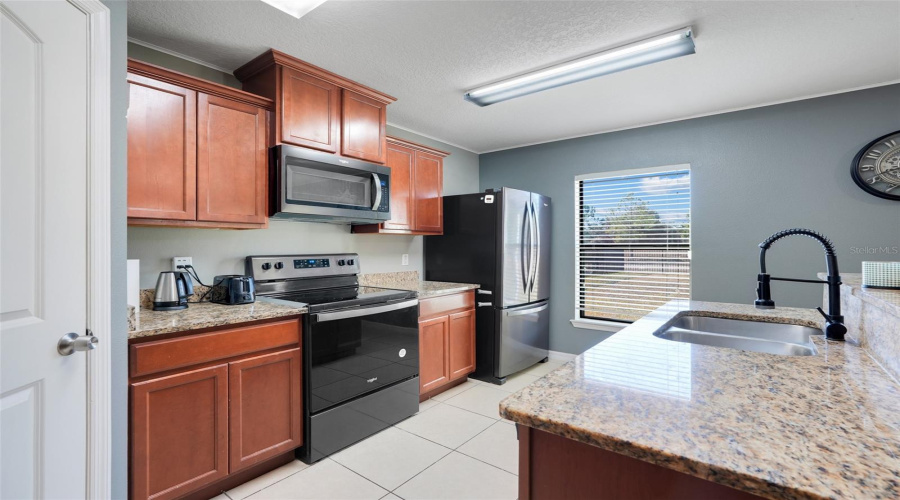 Lakeland, Florida 33805, 4 Bedroom Bedrooms, ,2 Bathroombathrooms,Residential,For Sale,Elsinore,0,Mfrs5142925