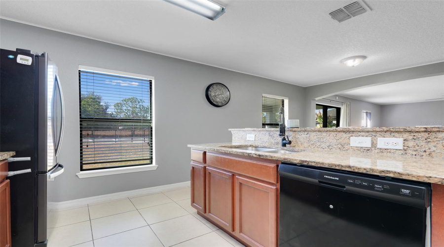 Lakeland, Florida 33805, 4 Bedroom Bedrooms, ,2 Bathroombathrooms,Residential,For Sale,Elsinore,0,Mfrs5142925