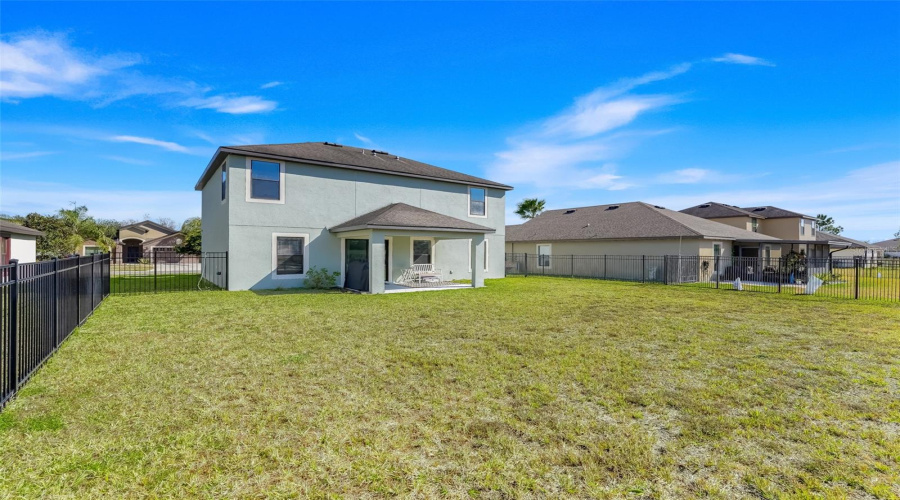 Lakeland, Florida 33805, 4 Bedroom Bedrooms, ,2 Bathroombathrooms,Residential,For Sale,Elsinore,0,Mfrs5142925