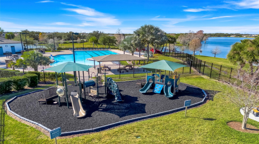 Lakeland, Florida 33805, 4 Bedroom Bedrooms, ,2 Bathroombathrooms,Residential,For Sale,Elsinore,0,Mfrs5142925