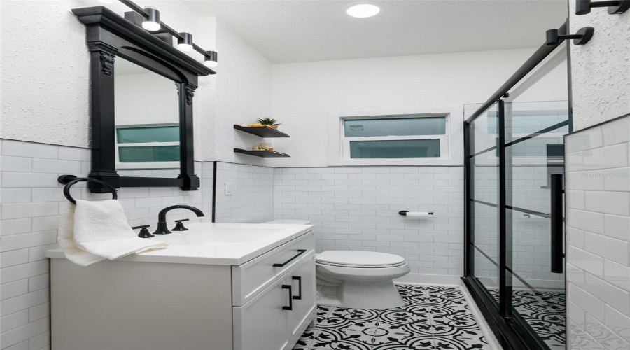 St Petersburg, Florida 33701, 2 Bedroom Bedrooms, ,1 Bathroombathrooms,Residential,For Sale,11Th,0,Mfrtb8530535