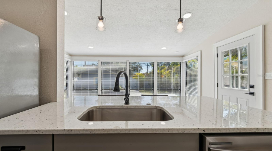 St Petersburg, Florida 33701, 2 Bedroom Bedrooms, ,1 Bathroombathrooms,Residential,For Sale,11Th,0,Mfrtb8530535