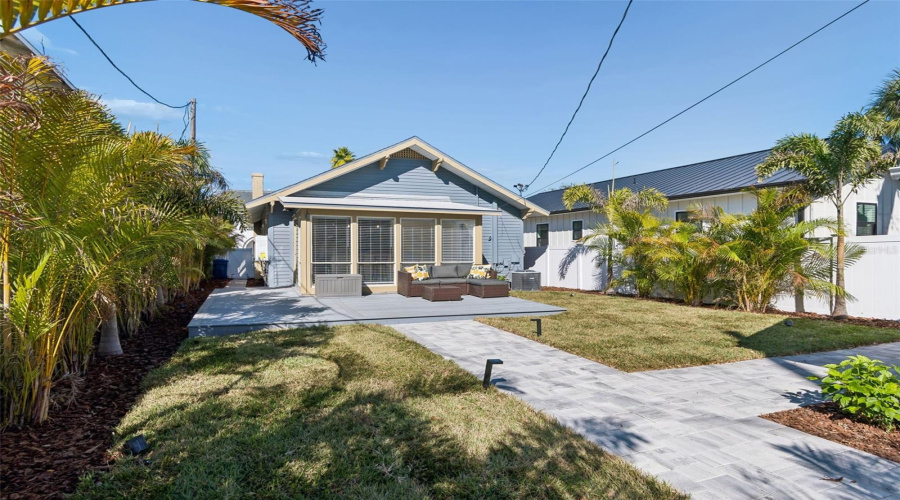 St Petersburg, Florida 33701, 2 Bedroom Bedrooms, ,1 Bathroombathrooms,Residential,For Sale,11Th,0,Mfrtb8530535