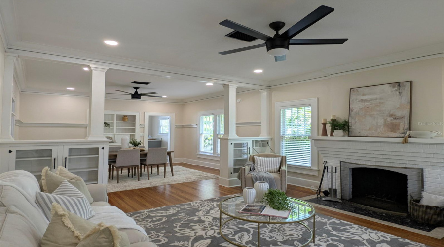 St Petersburg, Florida 33701, 2 Bedroom Bedrooms, ,1 Bathroombathrooms,Residential,For Sale,11Th,0,Mfrtb8530535