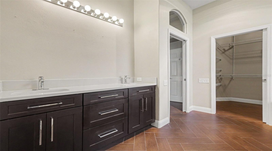 Parrish, Florida 34219, 3 Bedroom Bedrooms, ,2 Bathroombathrooms,Residential,For Sale,Oak Ridge,0,Mfro6421096