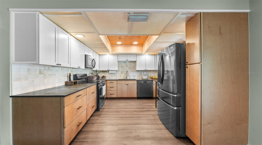 Edgewater, Florida 32141, 4 Bedroom Bedrooms, ,2 Bathroombathrooms,Residential,For Sale,Yule Tree,0,Mfrv4950119