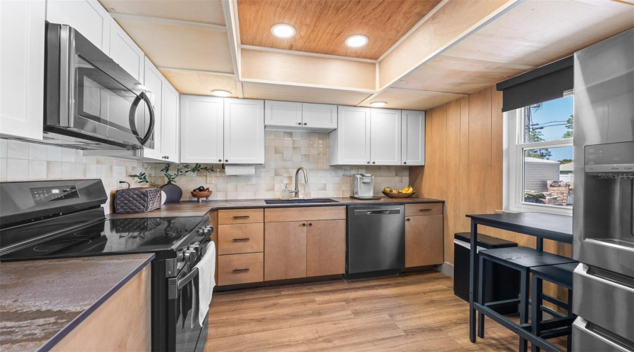 Edgewater, Florida 32141, 4 Bedroom Bedrooms, ,2 Bathroombathrooms,Residential,For Sale,Yule Tree,0,Mfrv4950119