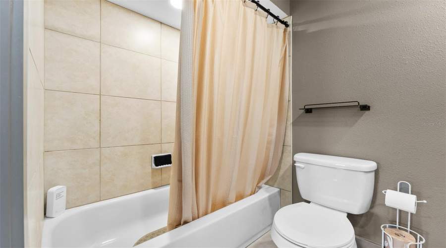 Edgewater, Florida 32141, 4 Bedroom Bedrooms, ,2 Bathroombathrooms,Residential,For Sale,Yule Tree,0,Mfrv4950119