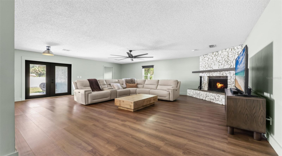 Edgewater, Florida 32141, 4 Bedroom Bedrooms, ,2 Bathroombathrooms,Residential,For Sale,Yule Tree,0,Mfrv4950119