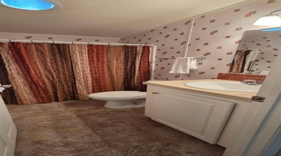 Zephyrhills, Florida 33541, 3 Bedroom Bedrooms, ,2 Bathroombathrooms,Residential,For Sale,Gill,0,Mfrtb8520048