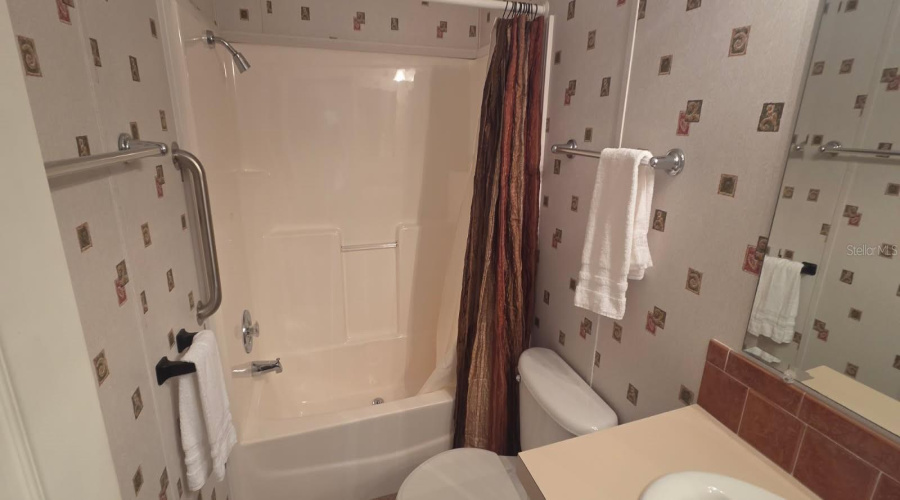 Zephyrhills, Florida 33541, 3 Bedroom Bedrooms, ,2 Bathroombathrooms,Residential,For Sale,Gill,0,Mfrtb8520048