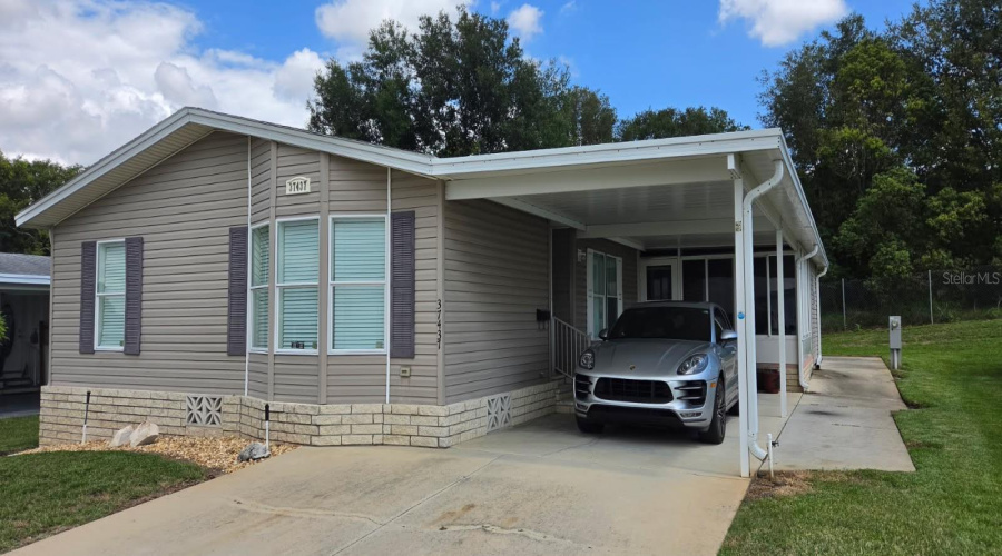 Zephyrhills, Florida 33541, 3 Bedroom Bedrooms, ,2 Bathroombathrooms,Residential,For Sale,Gill,0,Mfrtb8520048