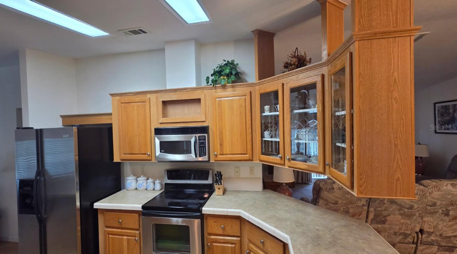 Zephyrhills, Florida 33541, 3 Bedroom Bedrooms, ,2 Bathroombathrooms,Residential,For Sale,Gill,0,Mfrtb8520048