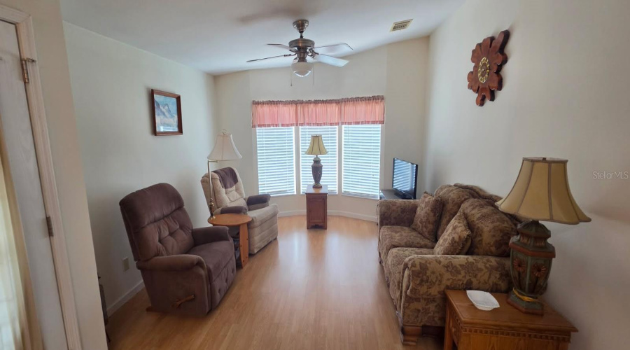 Zephyrhills, Florida 33541, 3 Bedroom Bedrooms, ,2 Bathroombathrooms,Residential,For Sale,Gill,0,Mfrtb8520048