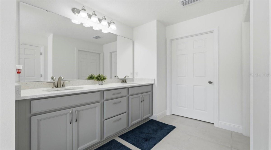 St Cloud, Florida 34772, 5 Bedroom Bedrooms, ,3 Bathroombathrooms,Residential,For Sale,Down,0,Mfrp4939138