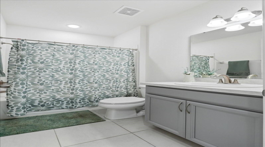 St Cloud, Florida 34772, 5 Bedroom Bedrooms, ,3 Bathroombathrooms,Residential,For Sale,Down,0,Mfrp4939138
