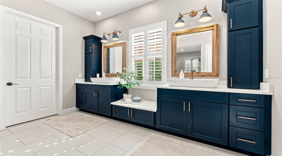 Tampa, Florida 33626, 4 Bedroom Bedrooms, ,3 Bathroombathrooms,Residential,For Sale,Bristol Chase,0,Mfrtb8541502