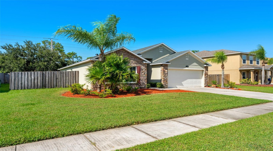 West Melbourne, Florida 32904, 3 Bedroom Bedrooms, ,2 Bathroombathrooms,Residential,For Sale,Charon,0,Mfro6436002