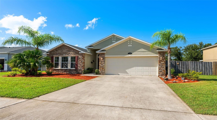 West Melbourne, Florida 32904, 3 Bedroom Bedrooms, ,2 Bathroombathrooms,Residential,For Sale,Charon,0,Mfro6436002