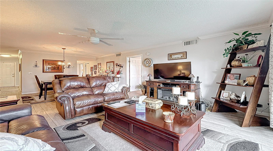 St Petersburg, Florida 33709, 2 Bedroom Bedrooms, ,2 Bathroombathrooms,Residential,For Sale,80Th,0,Mfrtb8428997