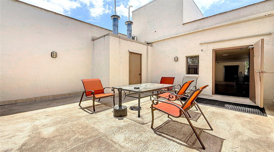 St Petersburg, Florida 33709, 2 Bedroom Bedrooms, ,2 Bathroombathrooms,Residential,For Sale,80Th,0,Mfrtb8428997