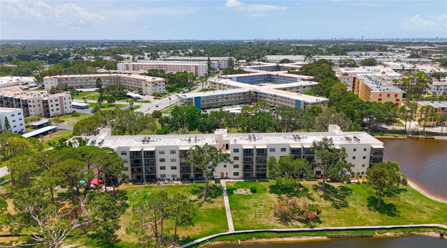 St Petersburg, Florida 33709, 2 Bedroom Bedrooms, ,2 Bathroombathrooms,Residential,For Sale,80Th,0,Mfrtb8428997