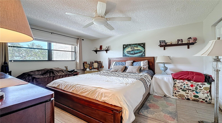 St Petersburg, Florida 33709, 2 Bedroom Bedrooms, ,2 Bathroombathrooms,Residential,For Sale,80Th,0,Mfrtb8428997