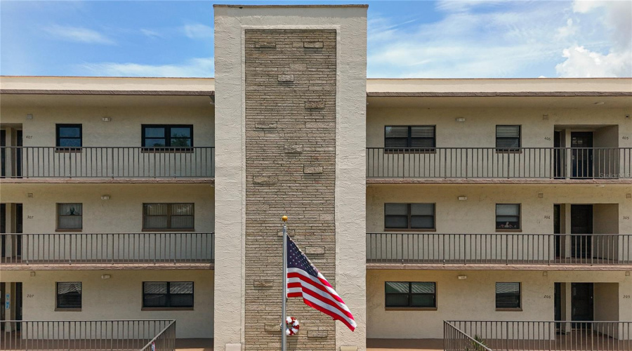 St Petersburg, Florida 33709, 2 Bedroom Bedrooms, ,2 Bathroombathrooms,Residential,For Sale,80Th,0,Mfrtb8428997