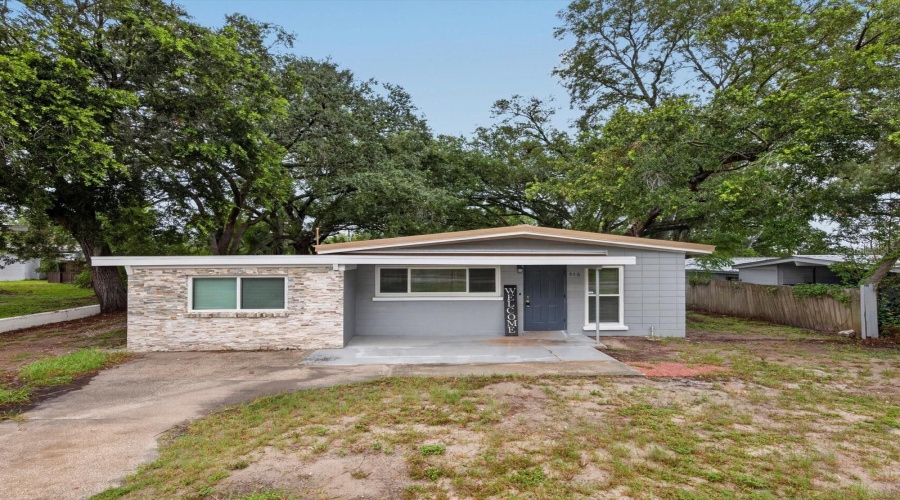 Lakeland, Florida 33803, 3 Bedroom Bedrooms, ,1 Bathroombathrooms,Residential,For Sale,Westover,0,Mfrl4963528