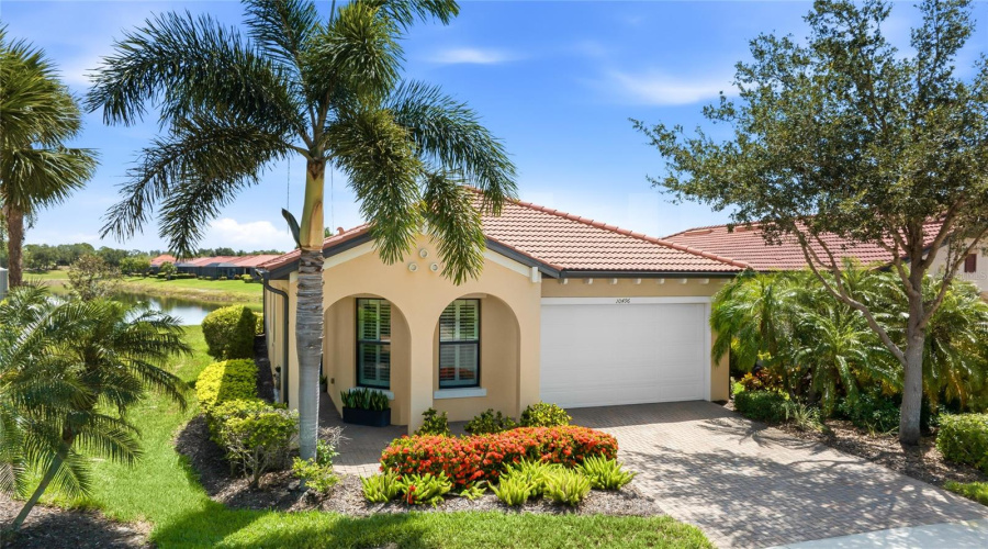 Venice, Florida 34293, 2 Bedroom Bedrooms, ,2 Bathroombathrooms,Residential,For Sale,Crooked Creek,0,Mfra4699787