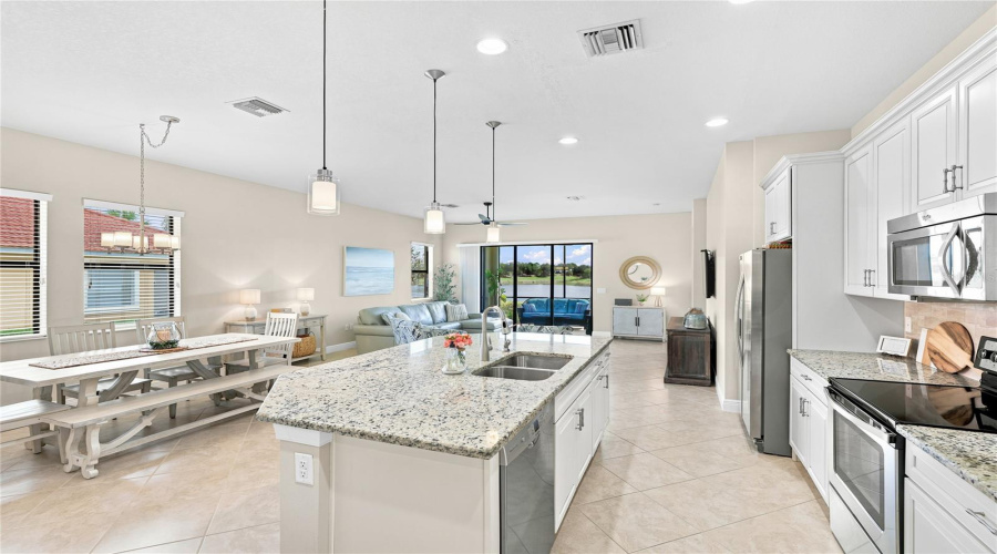Venice, Florida 34293, 2 Bedroom Bedrooms, ,2 Bathroombathrooms,Residential,For Sale,Crooked Creek,0,Mfra4699787