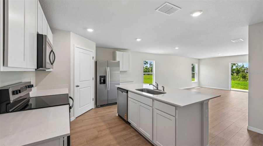Palmetto, Florida 34221, 5 Bedroom Bedrooms, ,2 Bathroombathrooms,Residential,For Sale,Hopscotch,0,Mfra4684302