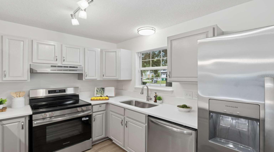 Jacksonville Beach, Florida 32250, 2 Bedroom Bedrooms, ,1 Bathroombathrooms,Residential,For Sale,6Th,0,Mfrtb8535633