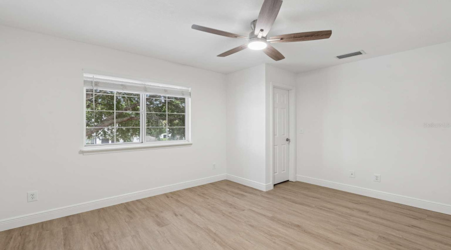 Jacksonville Beach, Florida 32250, 2 Bedroom Bedrooms, ,1 Bathroombathrooms,Residential,For Sale,6Th,0,Mfrtb8535633