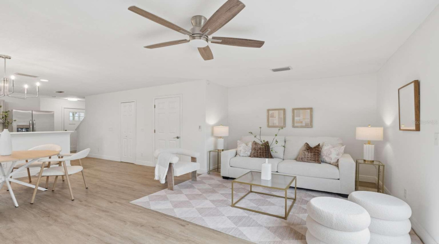 Jacksonville Beach, Florida 32250, 2 Bedroom Bedrooms, ,1 Bathroombathrooms,Residential,For Sale,6Th,0,Mfrtb8535633