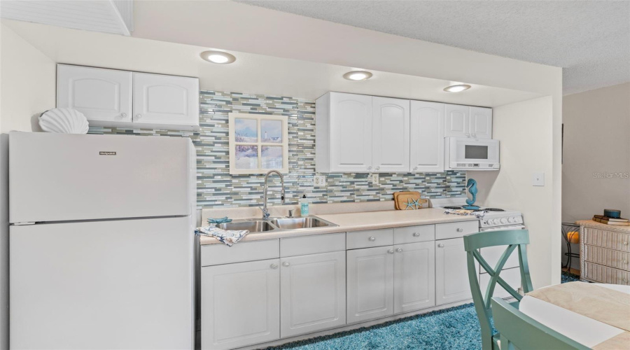 New Smyrna Beach, Florida 32169, 1 Bedroom Bedrooms, ,1 Bathroombathrooms,Residential,For Sale,Atlantic,0,Mfro6401374