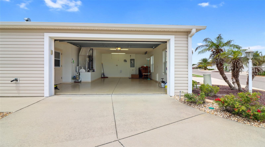 The Villages, Florida 32162, 3 Bedroom Bedrooms, ,2 Bathroombathrooms,Residential,For Sale,Wayland,0,Mfrg5113310