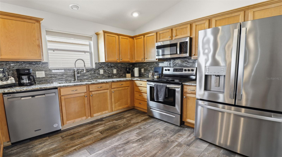 The Villages, Florida 32162, 3 Bedroom Bedrooms, ,2 Bathroombathrooms,Residential,For Sale,Wayland,0,Mfrg5113310