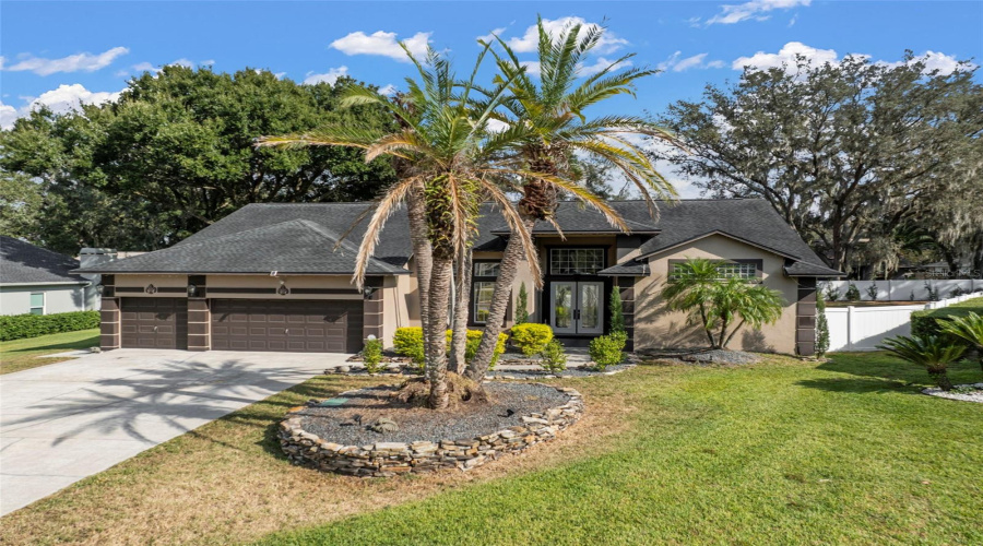 Valrico, Florida 33594, 4 Bedroom Bedrooms, ,2 Bathroombathrooms,Residential,For Sale,Summit Chase,0,Mfrtb8448937