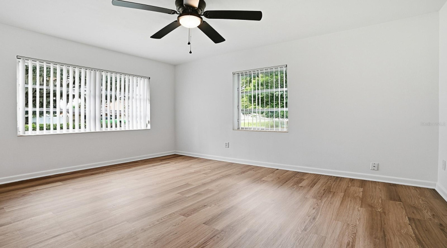Mount Dora, Florida 32757, 2 Bedroom Bedrooms, ,1 Bathroombathrooms,Residential,For Sale,Southland,0,Mfrg5115951