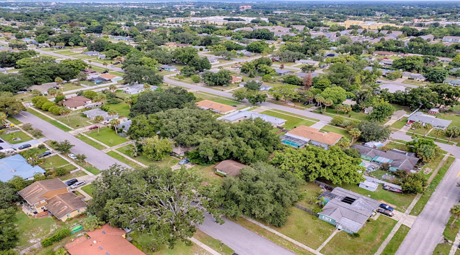 Mount Dora, Florida 32757, 2 Bedroom Bedrooms, ,1 Bathroombathrooms,Residential,For Sale,Southland,0,Mfrg5115951