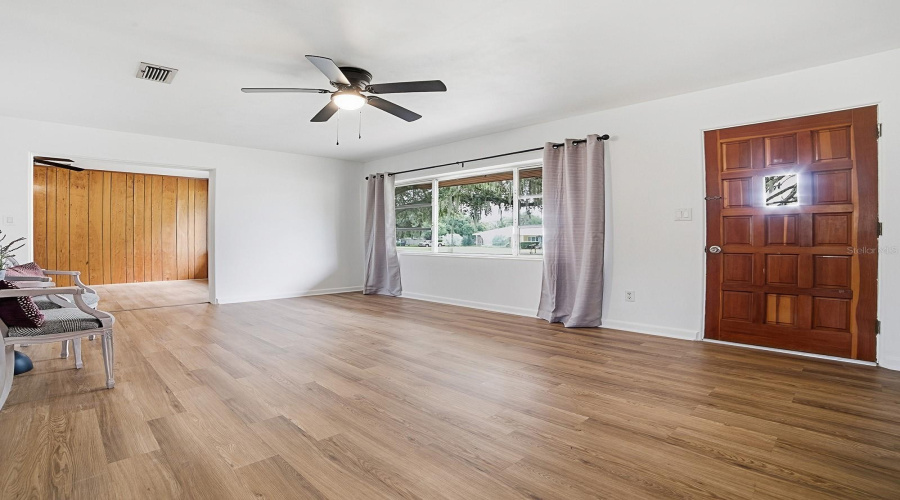 Mount Dora, Florida 32757, 2 Bedroom Bedrooms, ,1 Bathroombathrooms,Residential,For Sale,Southland,0,Mfrg5115951