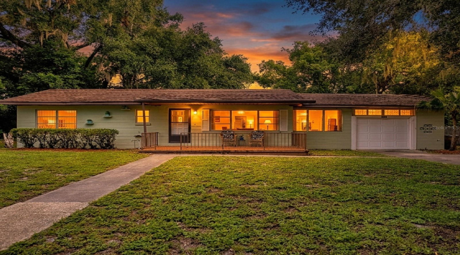 Mount Dora, Florida 32757, 2 Bedroom Bedrooms, ,1 Bathroombathrooms,Residential,For Sale,Southland,0,Mfrg5115951